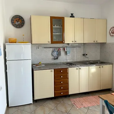 Tatjana Apartment Pag Town